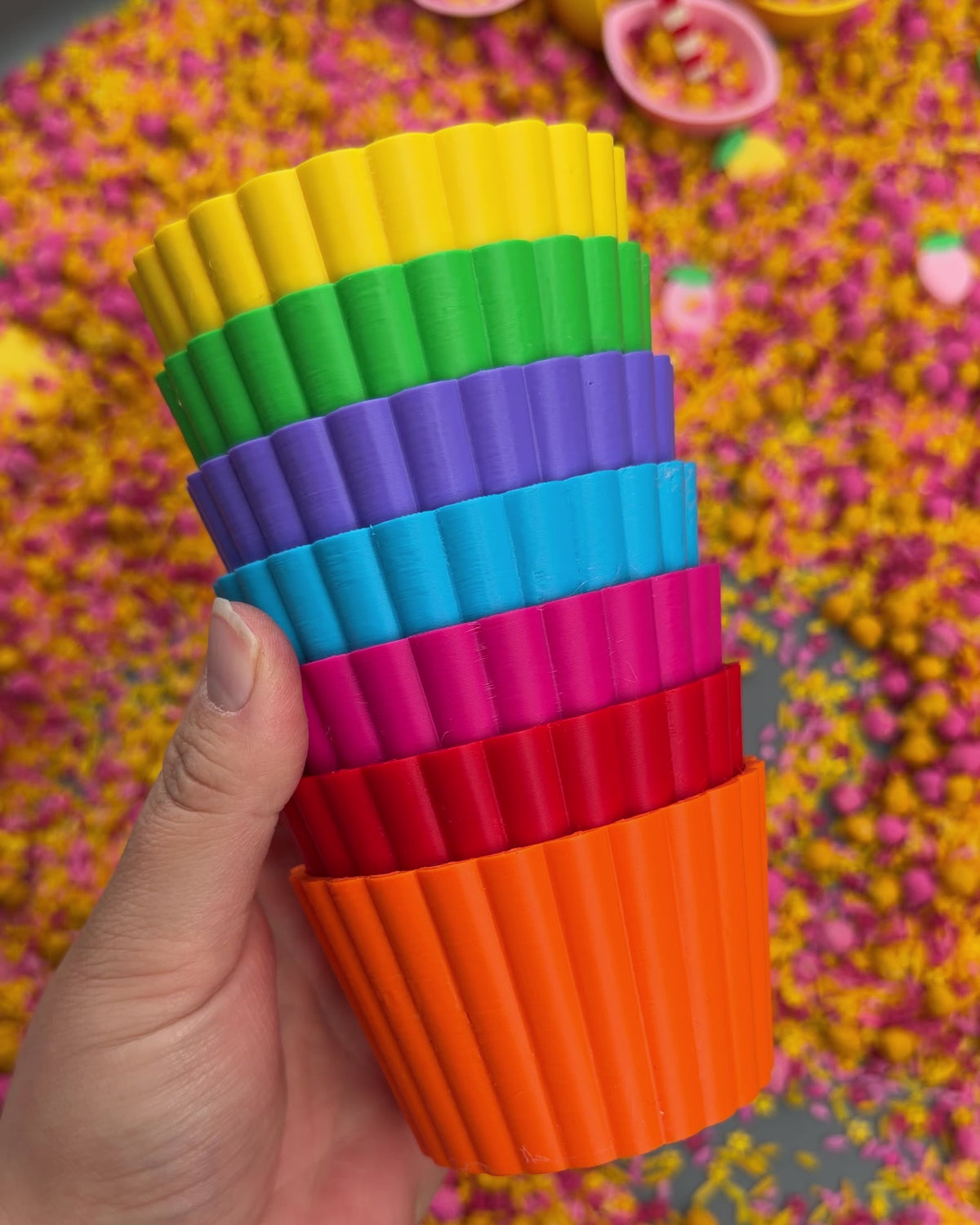Rainbow Scalloped Cups
